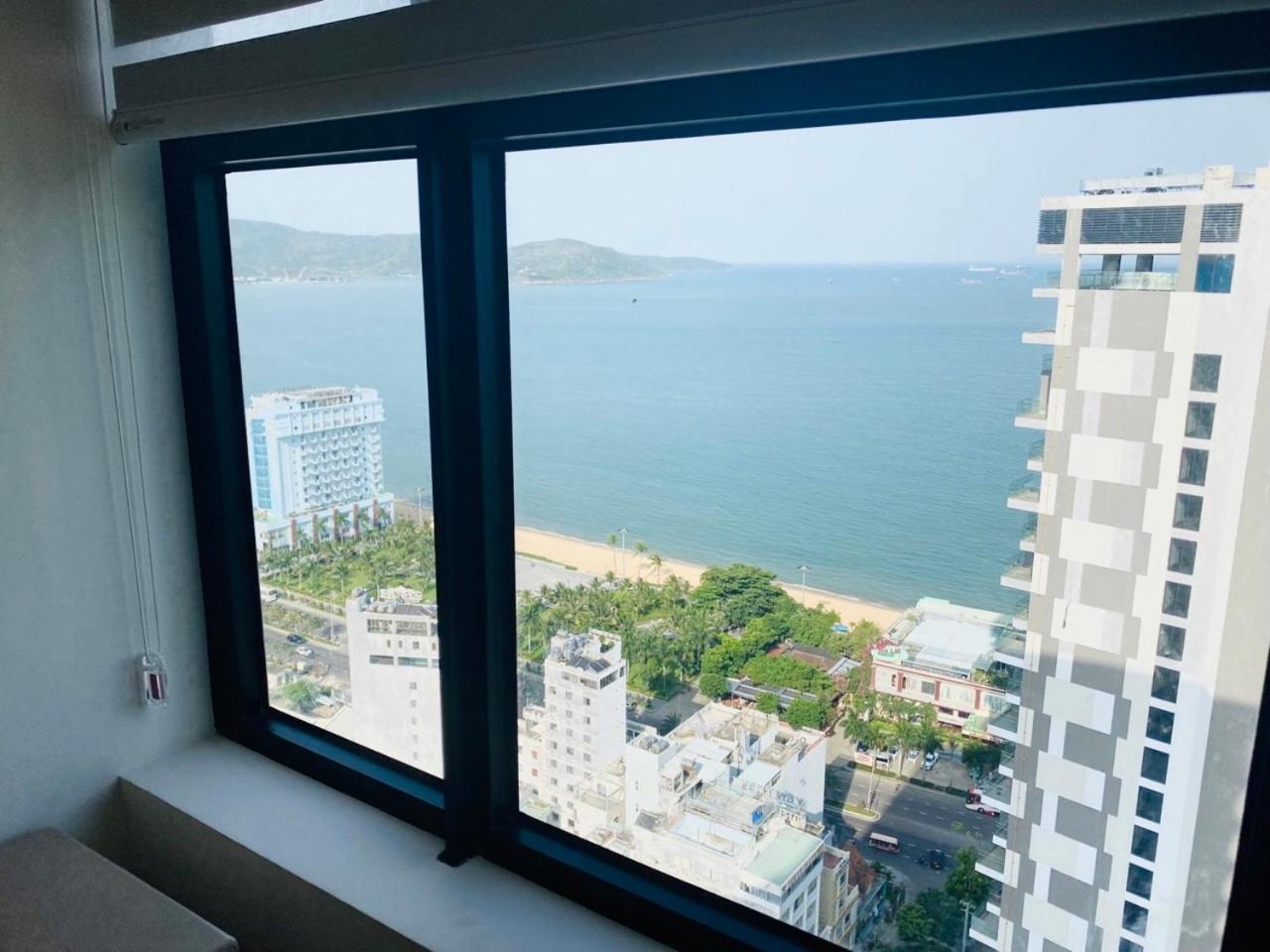 The Sun Beach - Flc Sea Tower Quy Nhon Lägenhet Exteriör bild